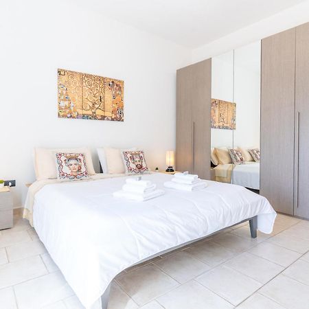 I Mori Ca Apartment Modica Bagian luar foto